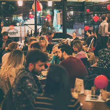 Voswos Garage Coffee מלון דירות 3*