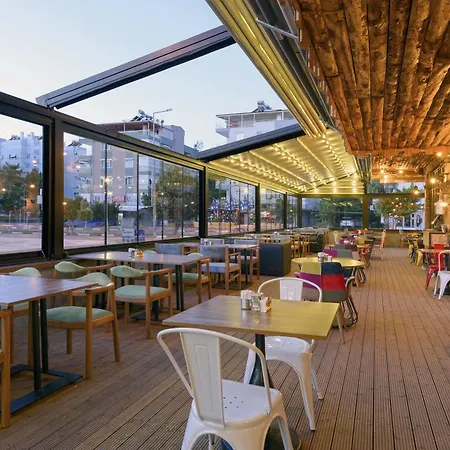 מלון דירות Voswos Garage Coffee 3*
