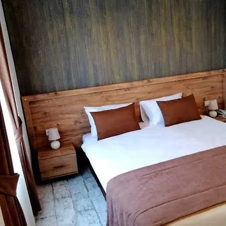 Voswos Garage Coffee Hotel 3*
