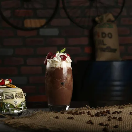 Voswos Garage Coffee Antalya