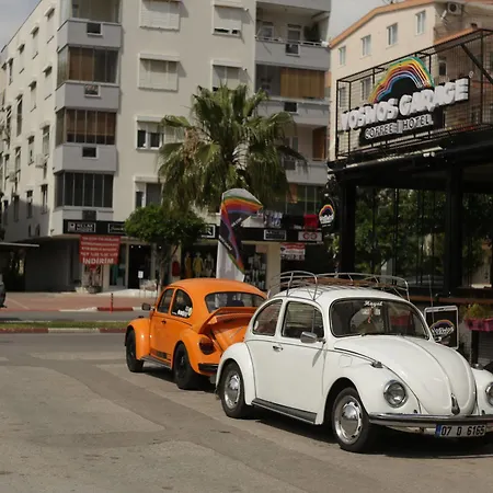 Hotel Voswos Garage Coffee 3*