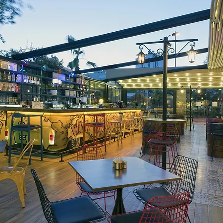 Voswos Garage Coffee Appart hôtel 3*